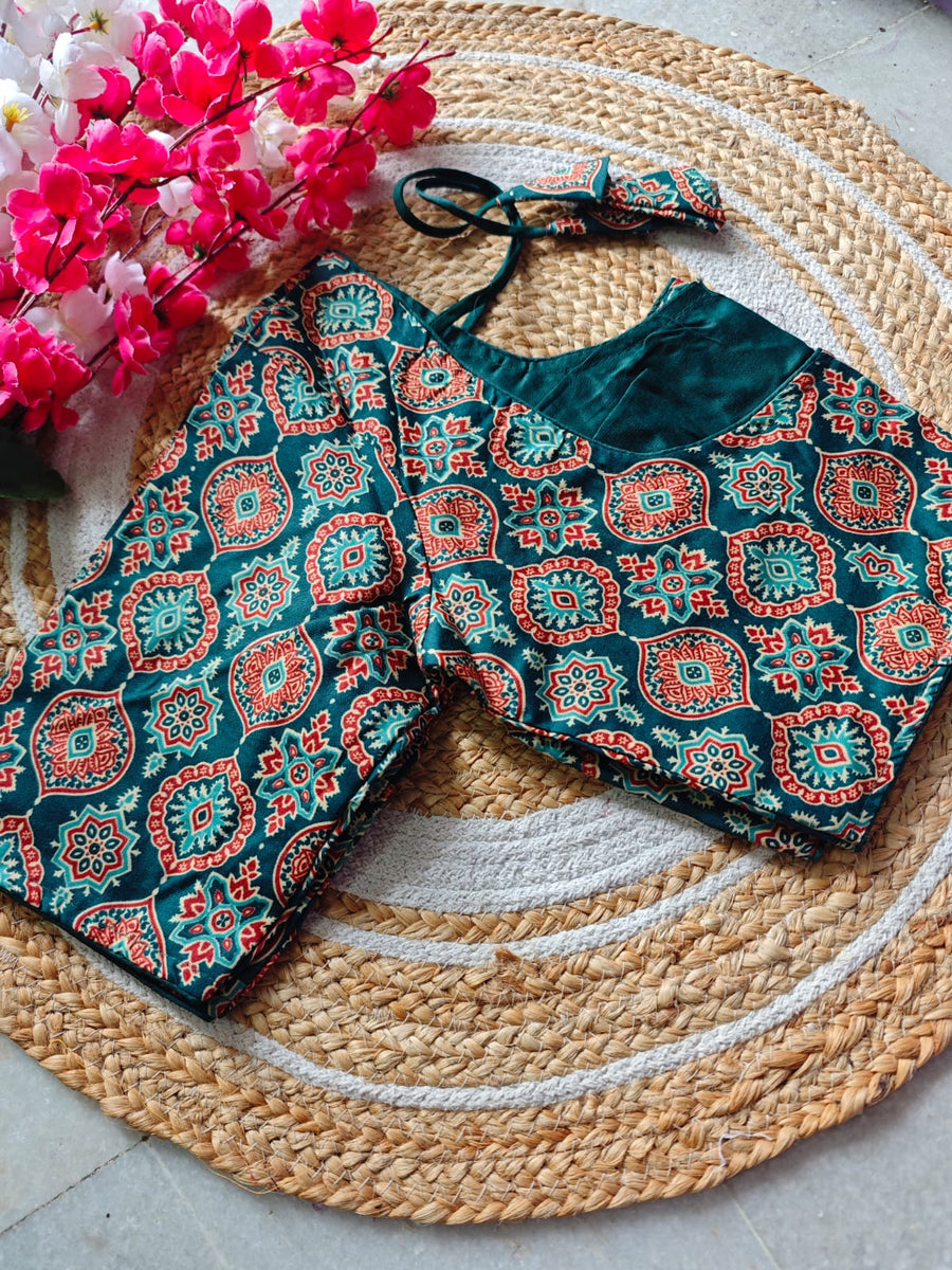 U-neck Readymade Blouse